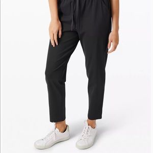 NWT lululemon keep moving 7/8 pant in black